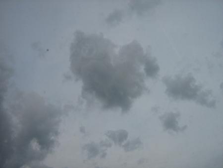 c'est moi ou il y a un coeur,dans le ciel?^^